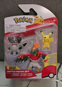Pokemon Battle Ready! Perrserker Hawlucha Pikachu Battle Figure Set New