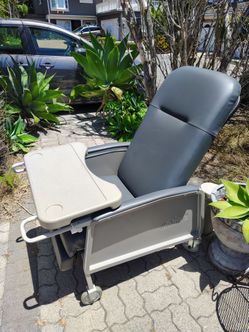 Drive geriatric medical recliner, pre-owned