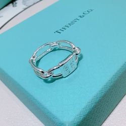 Fashion and versatile