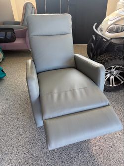 3 NEW chairs