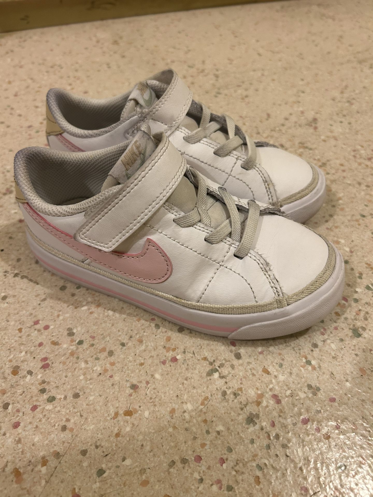 Girls Nike Shoes
