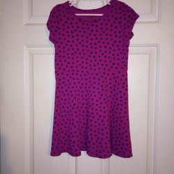 Girls Dress Size  6/6x • The Color Is A Little Darker Than The Pic