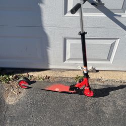 Mongoose Scooter