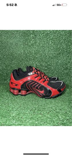 Vintage Nike Shox ID Womens Size 7 Black Red Running Shoes Comfort Sneakers Y2K