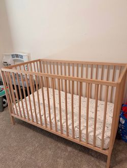 Ikea Crib (MATTRESS NOT INCLUDED)