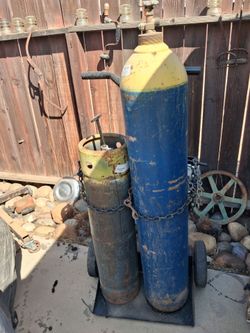 Oxygen and Acetylene Tank Cart Set