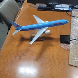 Neos Plane Pacific Miniatures