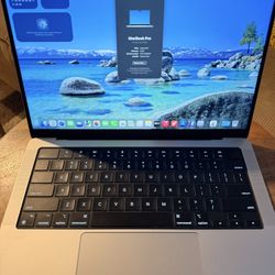 Apple MacBook Pro 14-inch M3 Chip 8GB RAM 512GB SSD Silver