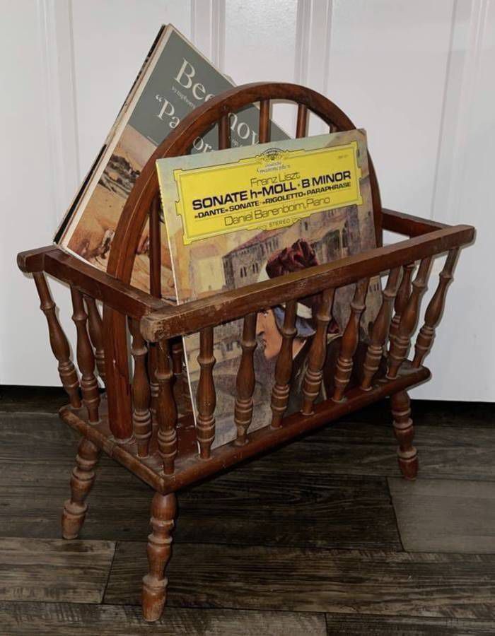 Vintage Antique Farmhouse Wood Spindle Wagon Wheel Magazine Holder Vinyl Records Storage Rack Stand