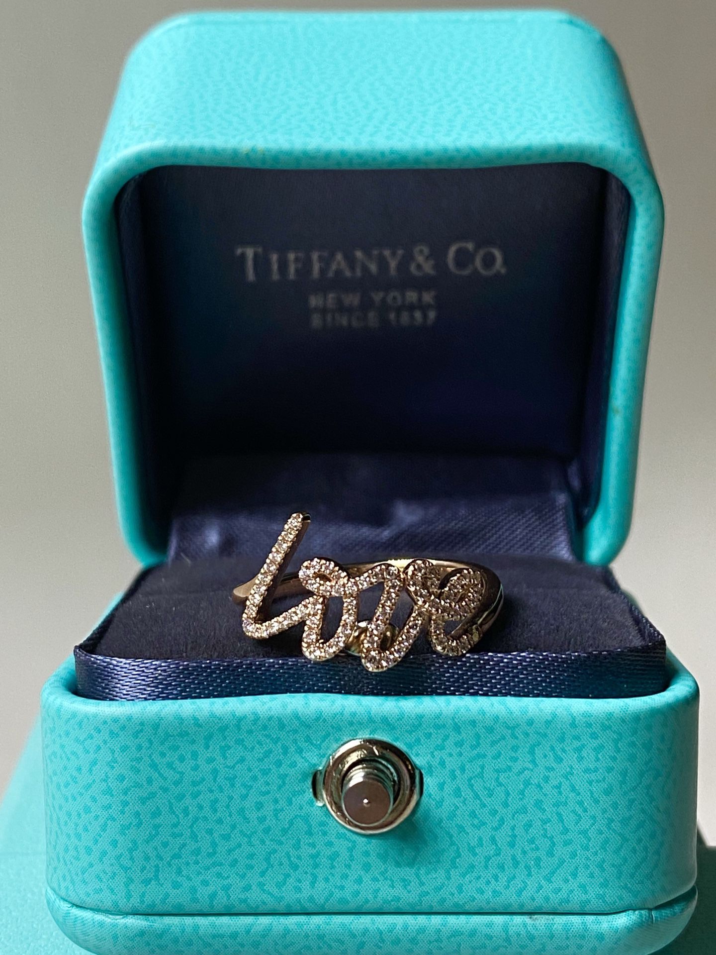 Tiffany&Co 18K Rose Gold Diamond Love Ring