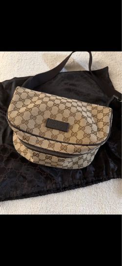 Gucci gg canvas fanny pack
