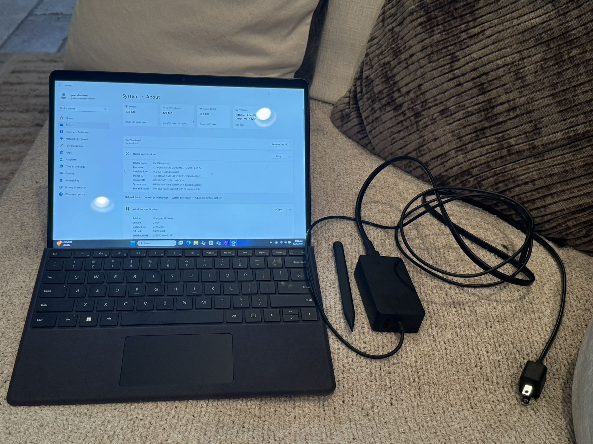 Surface Pro 9 – i7 / 16GB RAM / 256GB SSD – w/ Keyboard & Pen