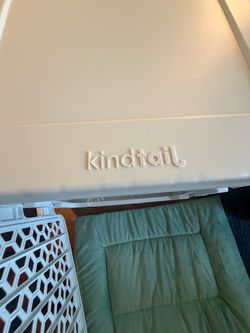 Kindtail Dog Crate Size Medium— Never Used!