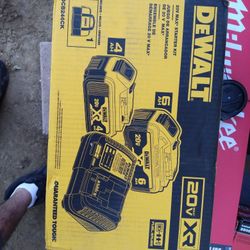 DeWalt 20v Max Starter Kit