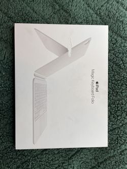 iPad Magic Keyboard Folio