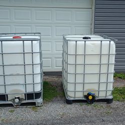 Price Reduced ** Clean 275 Gallon IBC Tote 