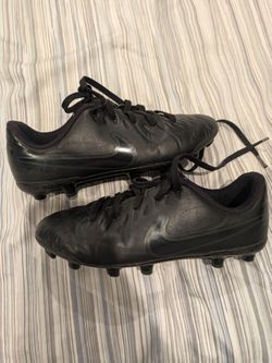 Boys Nike Soccer Cleats Size 1