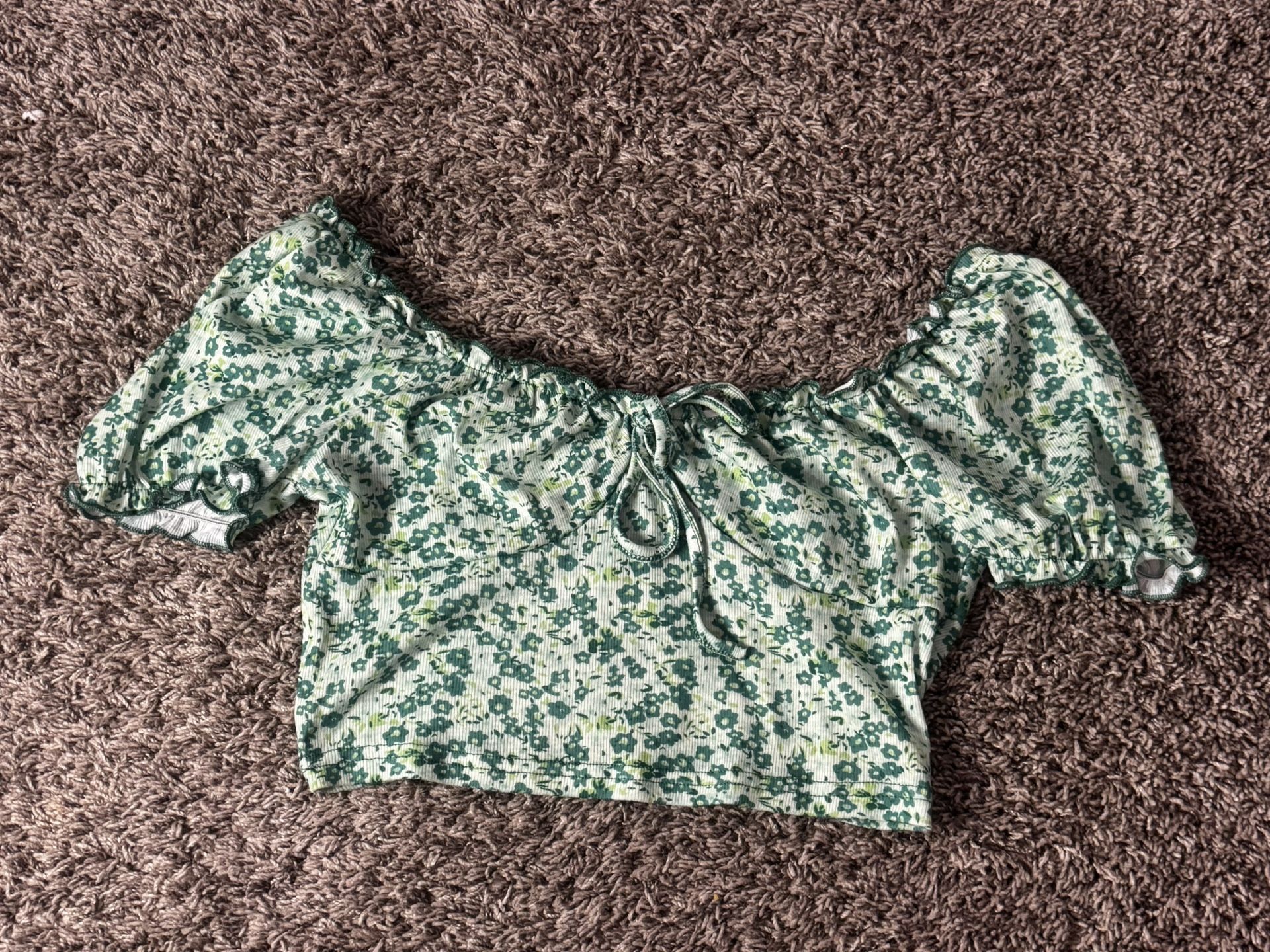 Green Floral Off The Shoulder Crop Top