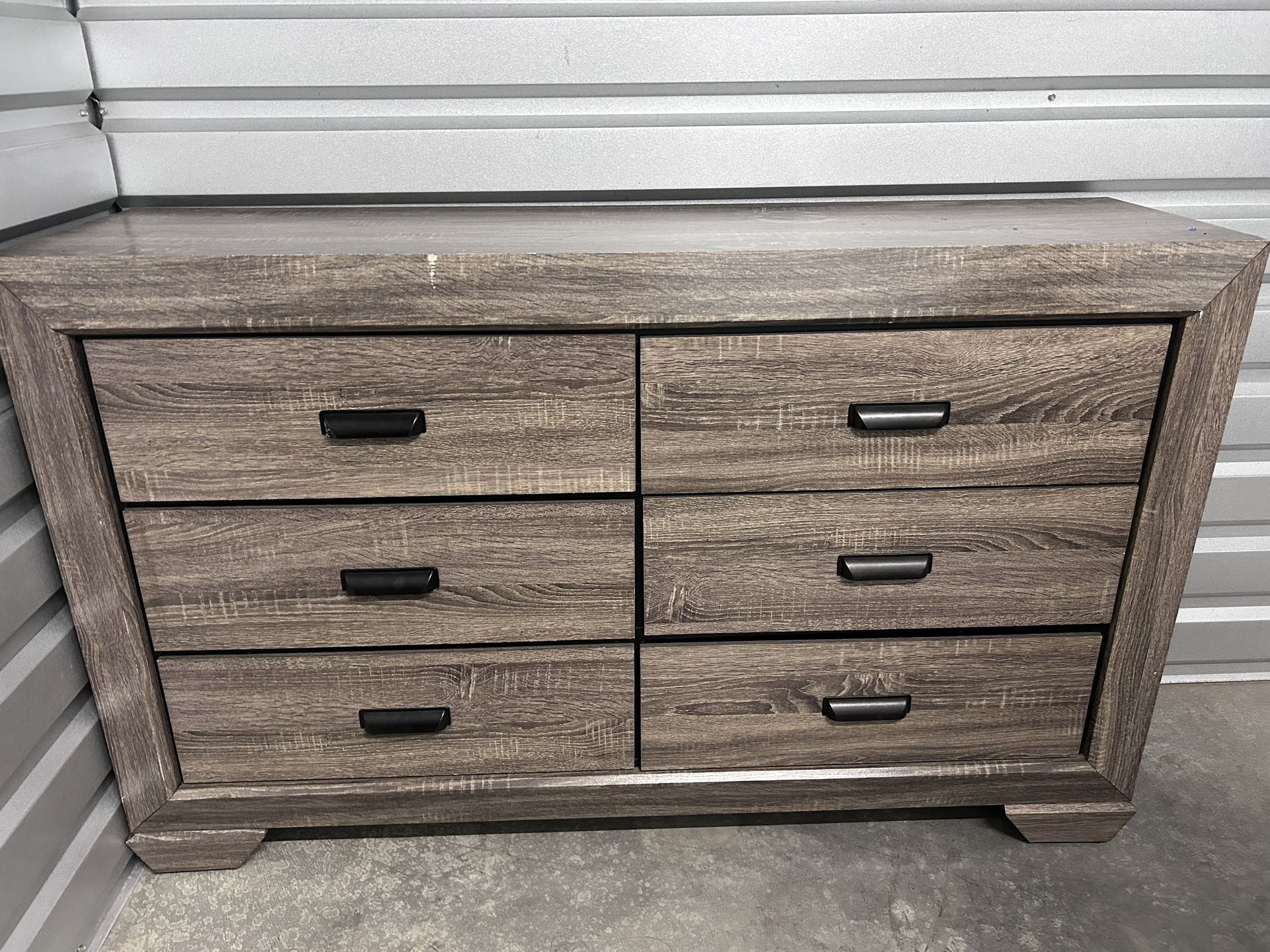 Grey Washed Dresser Set