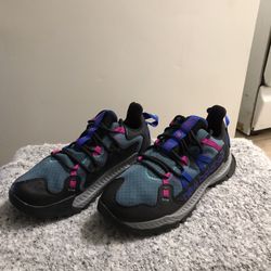 Tenis