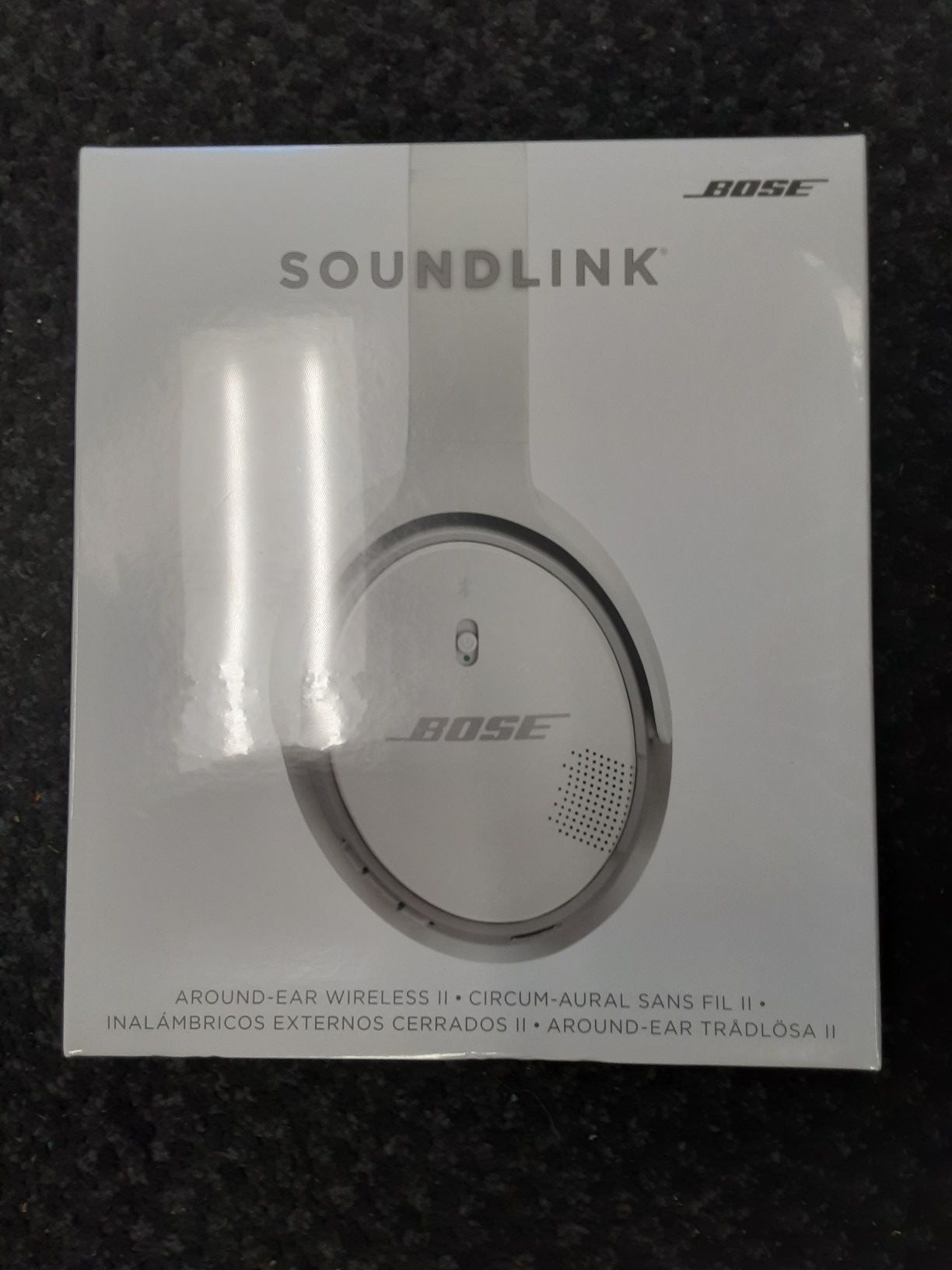 Bose SoundLink headphones brand new sealed in box White