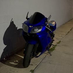 01’ ZX6R