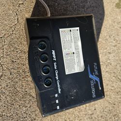 MPPT Solar Charge Controller  30A