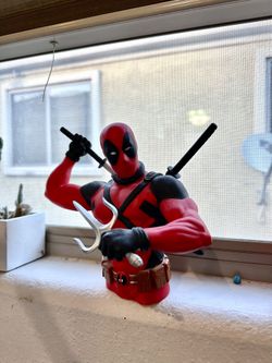 Deadpool Bust Bank
