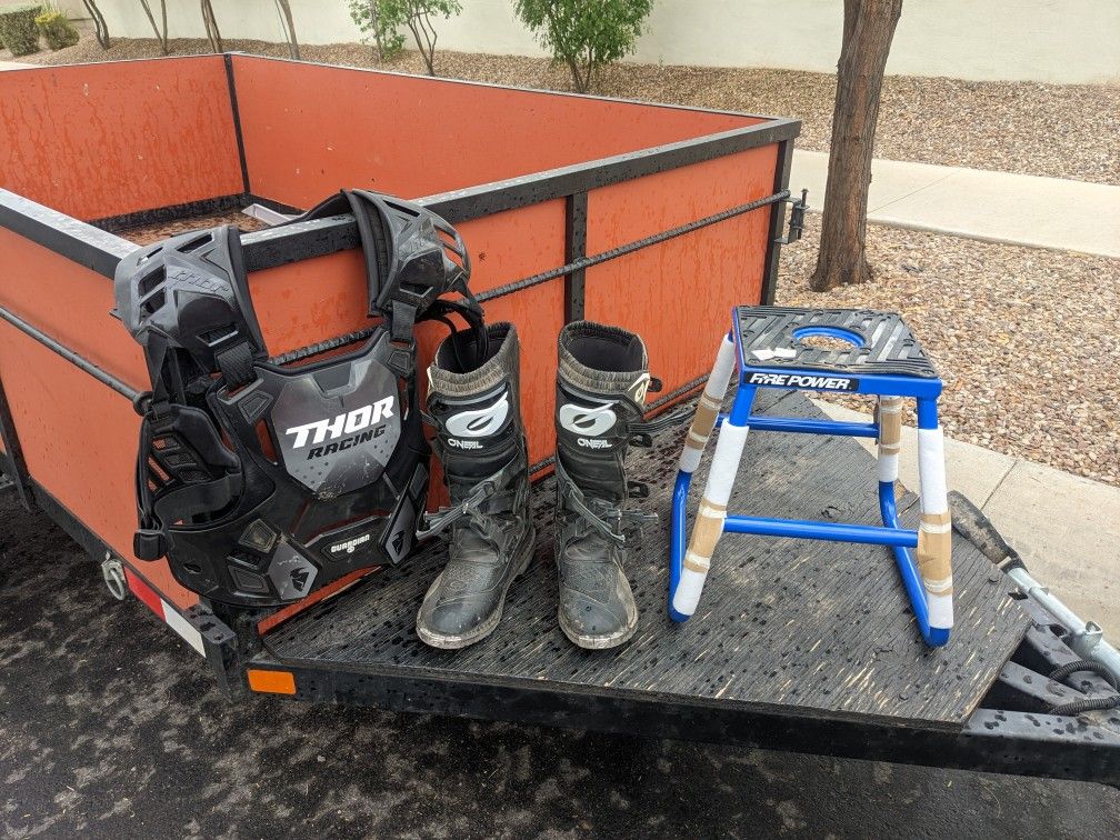 Riding Gear &Stand for Sale in Mesa, AZ - OfferUp