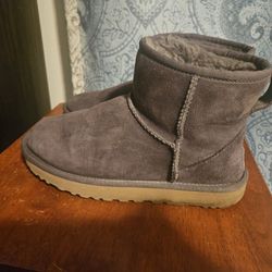 Uggs Women's Size 7