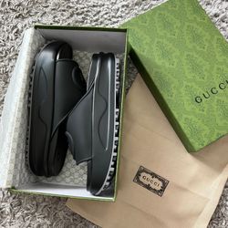 Gucci Slides Size 10 , 9 And 8