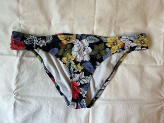 Women's swim suit bottoms