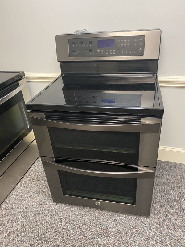 Kenmore elite glass top stove with convection double oven 4 MONTH