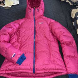 Mountain Hardwear Women’s Nilas Down Jacket