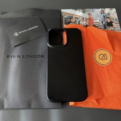 Leather iPhone 15 Pro Max Shell Case, MagSafe - Black