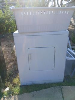 Appliances: Dryer, Stove, Fridge