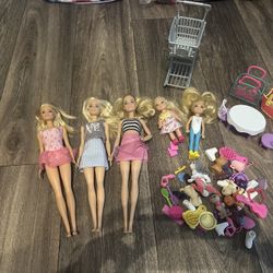 Barbies 