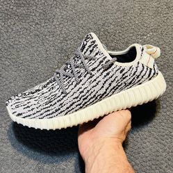Adidas Yeezy Boost 350 'Turtledove' 2015 (Sz 7M)