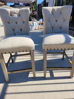 Set of 2 barstool chairs