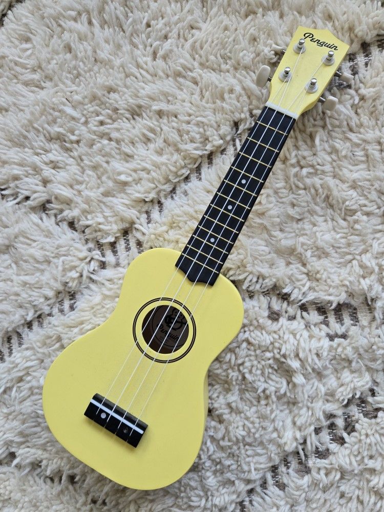 Penguin soprano ukulele