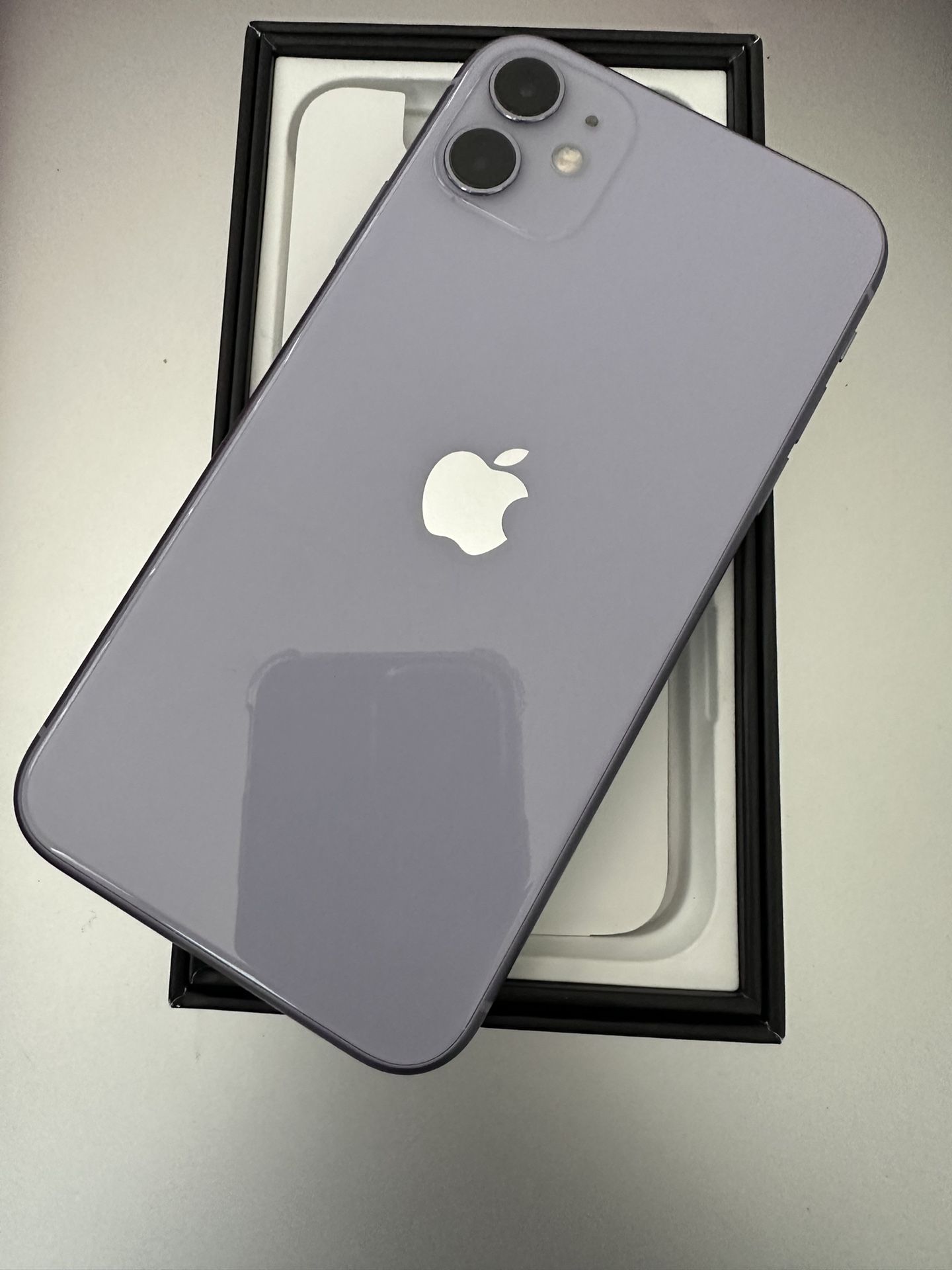 Iphone 11 Purple 64GB ANY CARRIER PURPLE