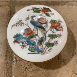 Wedgwood Kutani Crane Bone China Round Trinket Box with Lid Made in England