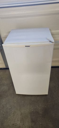 Mini refrigerator