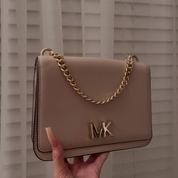 Light pink Michael Kors purse 