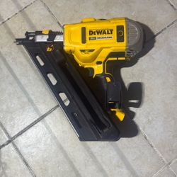 DeWalt 20V Max Brushless 30 Degree Framing Nailer