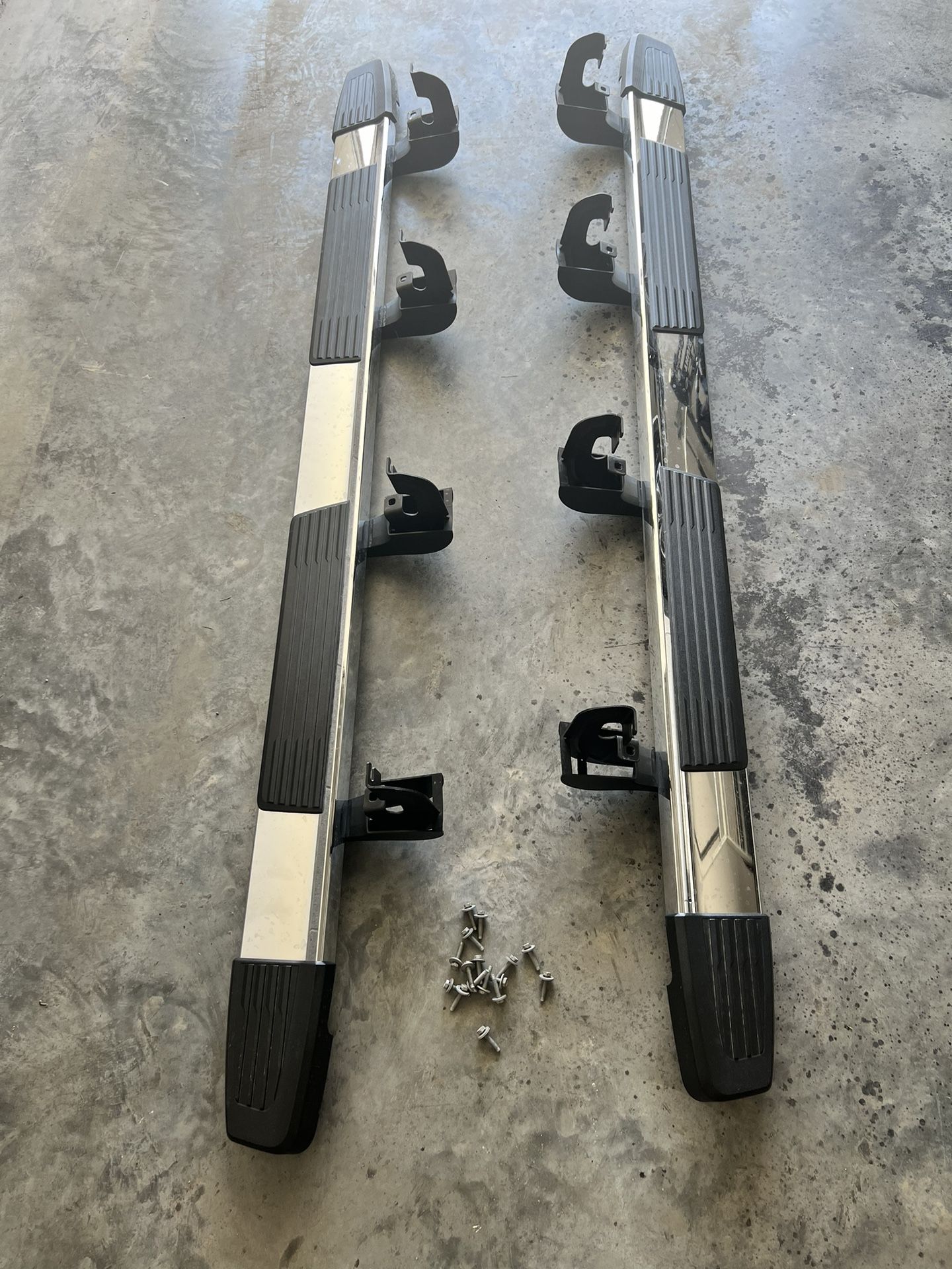 Chevy Silverado Crew Cab Running boards