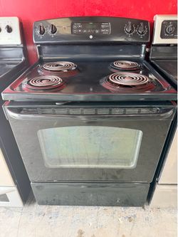 Whirlpool stove Electric black
