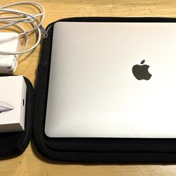 MacBook Pro 13” and Apple Mouse
