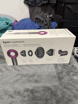 Dyson supersonic hairdryer brand new sealed
