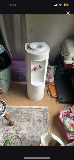 At Home Water Dispenser